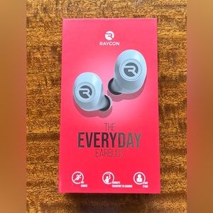 Raycon Everyday Earbuds White New in Box